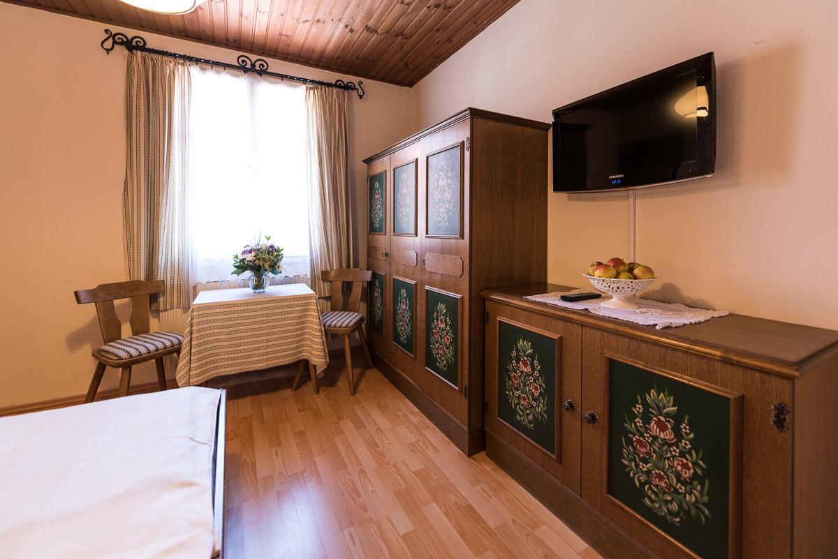 Gasthof Zum Hirschen Burgau Εξωτερικό φωτογραφία